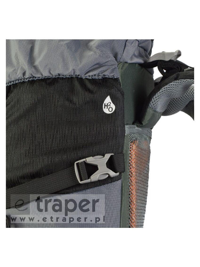 Czarny plecak turystyczny Bergson Magnor 40l
