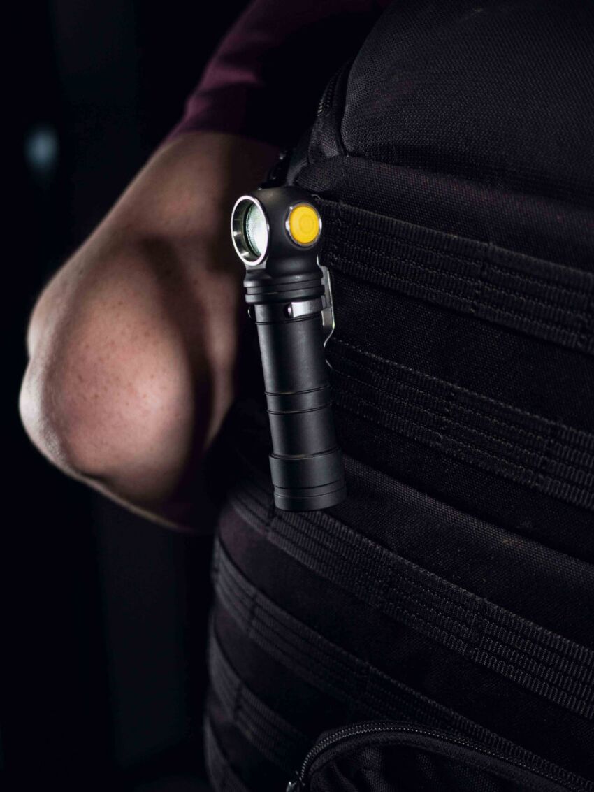 Latarka wielofunkcyjna Armytek Wizard C2 Pro Max Ciepły