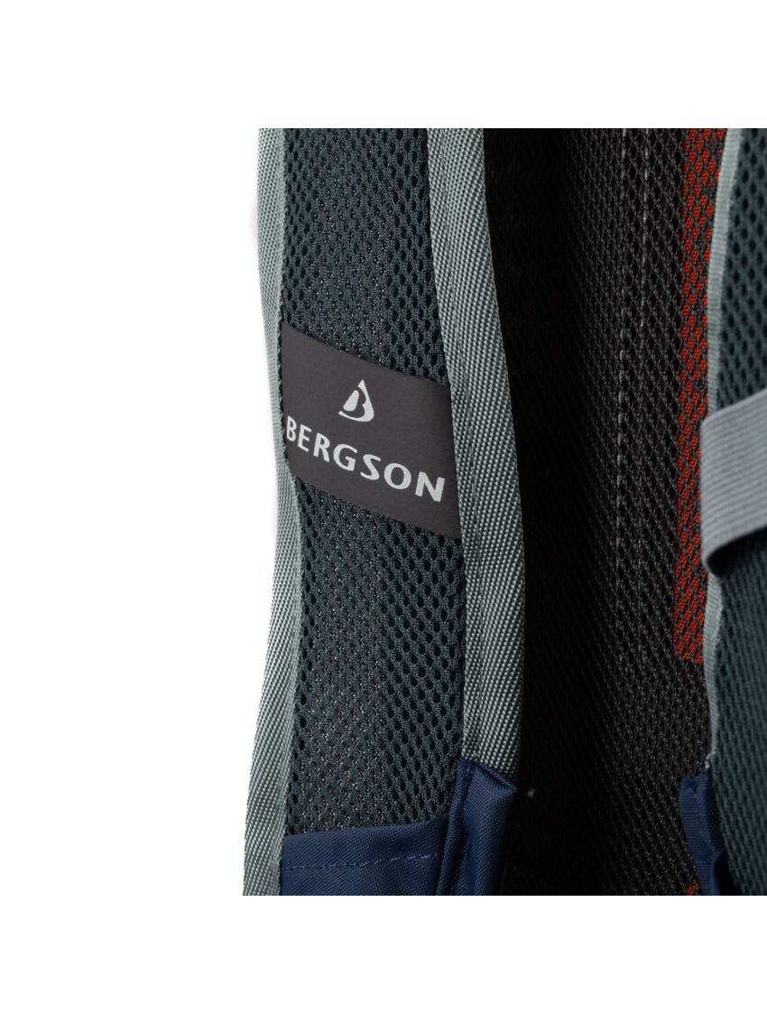 Granatowy plecak turystyczny Bergson Brisk 22l 