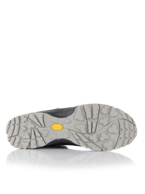 Ciemne buty trekkingowe Bergson Kadam AW25