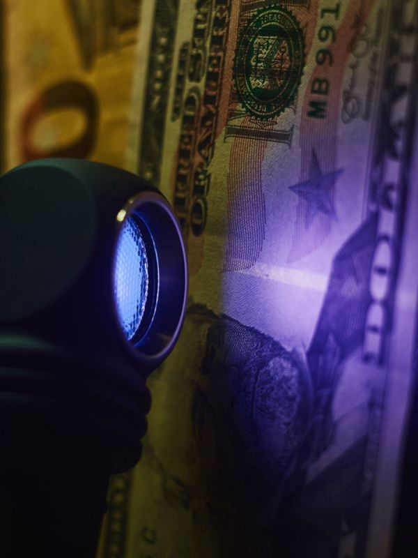 Latarka LED z Ultrafioletem Armytek Wizard C2 WUV