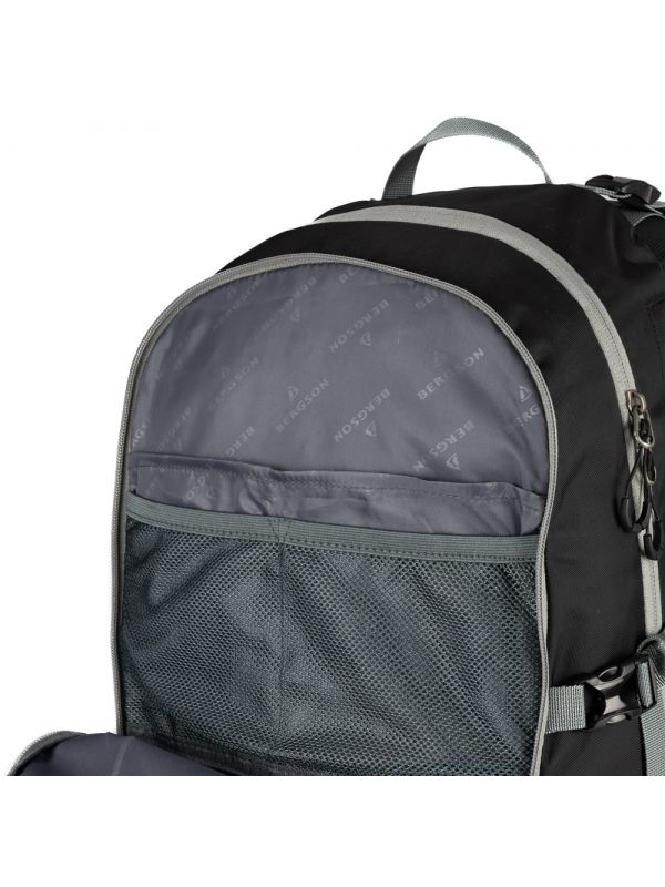 Czarny plecak turystyczno-miejski Bergson Evje 30l
