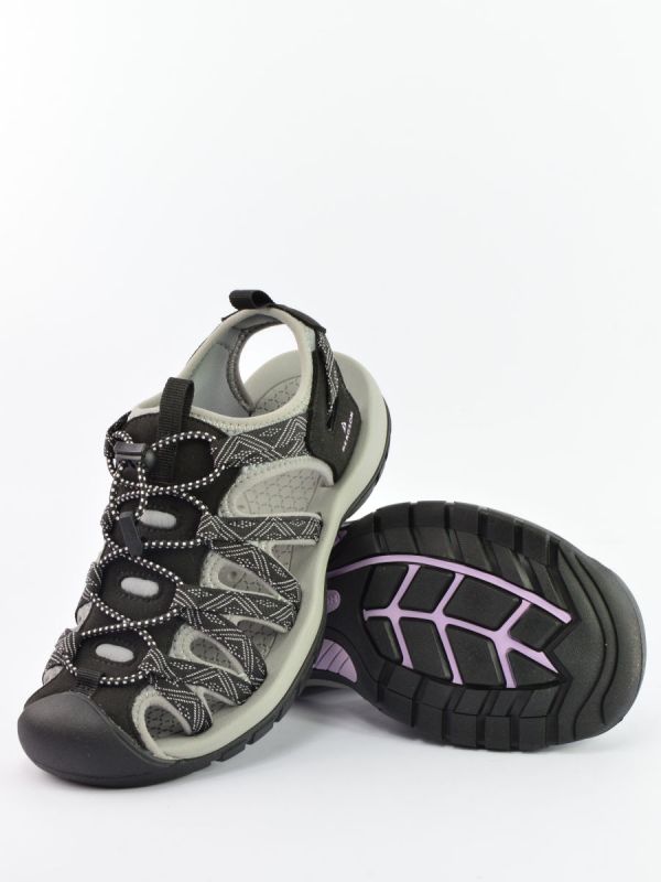 Czarne sandały z zabudowanym przodem Bergson Sangha