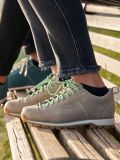 Szare buty Dolomite z zielonymi sznurówkami