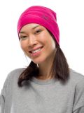 Różowa czapka do biegania jesienią